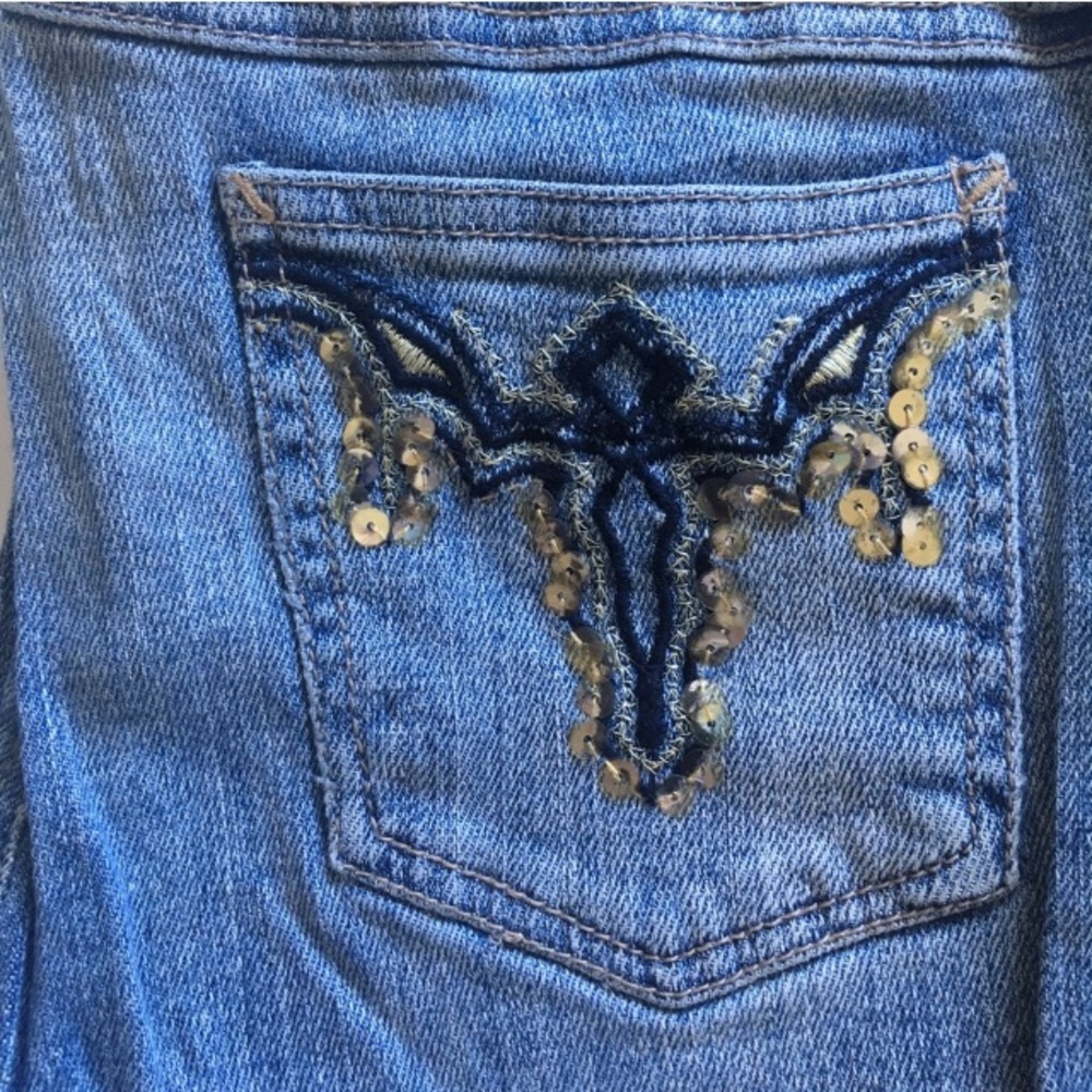 • Bootcut jeans • - Picture 3 of 3